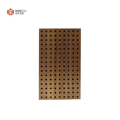 แผ่นเสียง perforated สวยงามและติดตั้งง่าย สําหรับโรงละครและห้อง